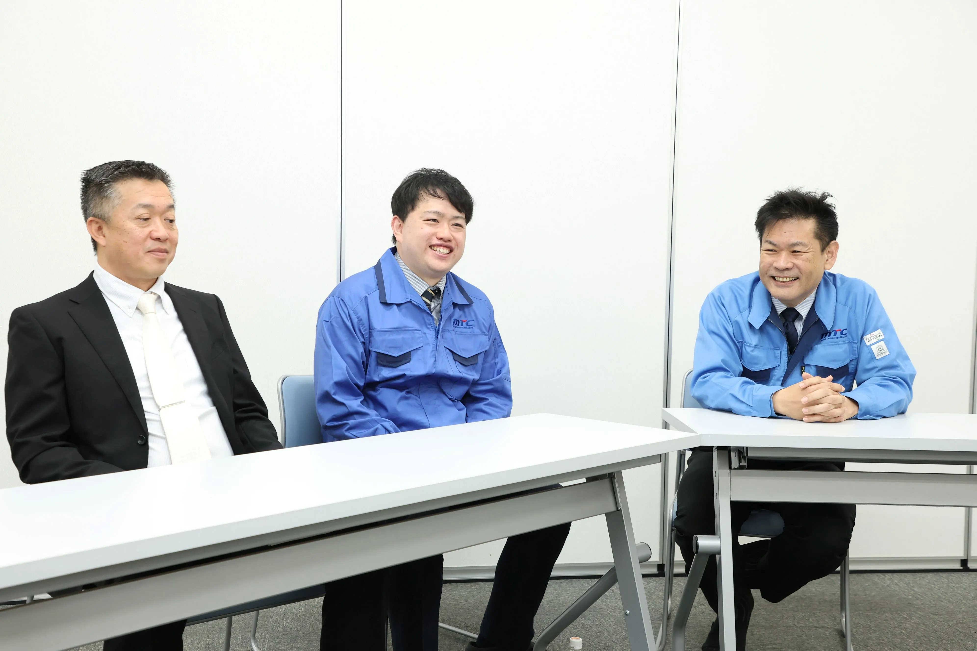 左から蔡氏、佐々木氏、横尾氏