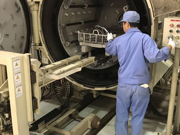 成田工場